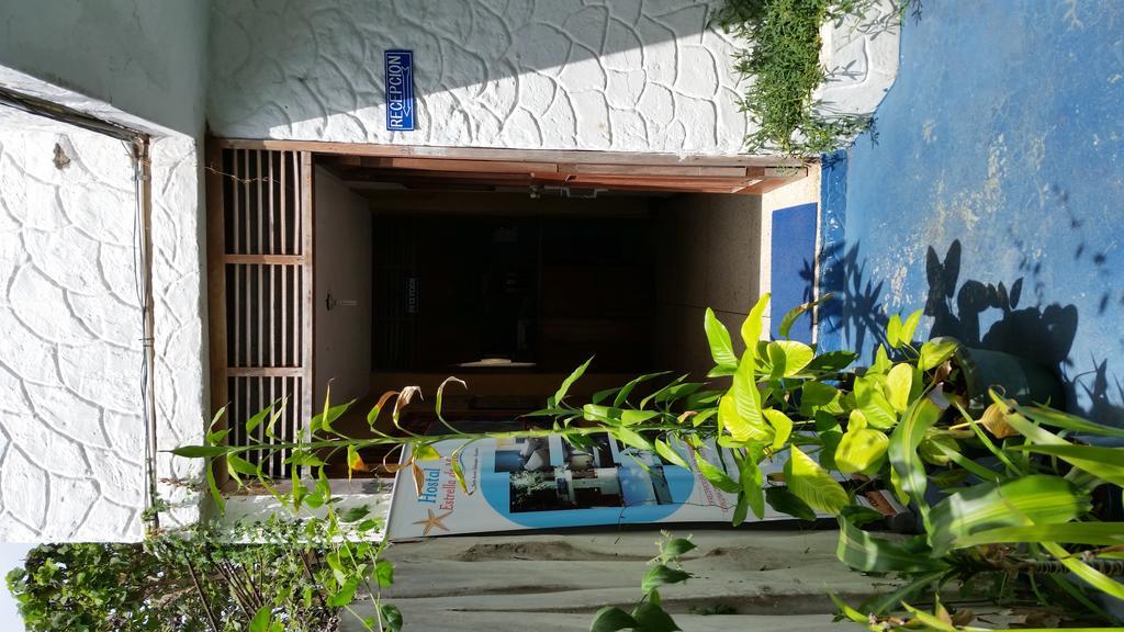 Hostal Estrella De Mar Puerto Ayora  Exterior photo