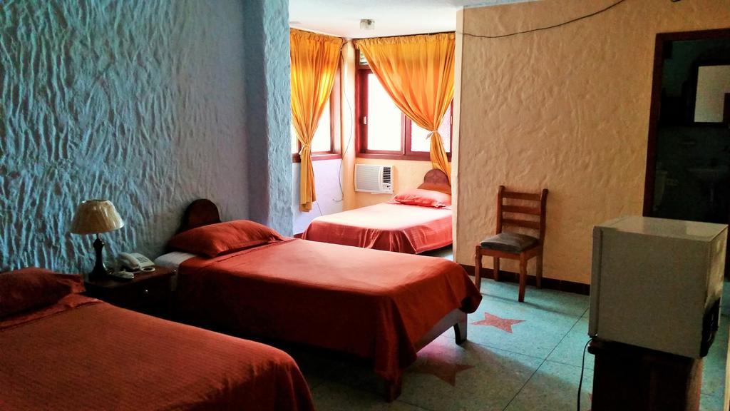 Hostal Estrella De Mar Puerto Ayora  Room photo